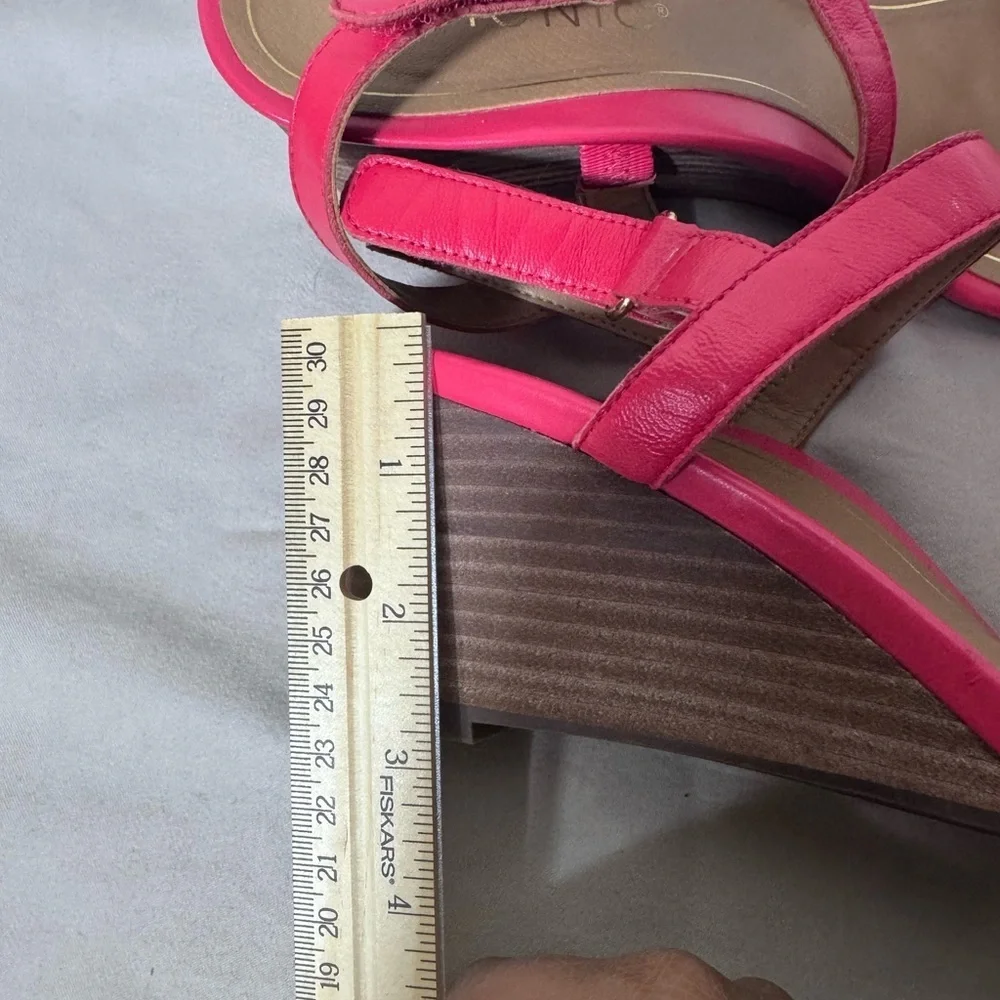 VIONIC Emmy Women's Size 9/EU 41 Coral Pink Orthotic Slingback 3" Wedge Sandals - Picture 9 of 11